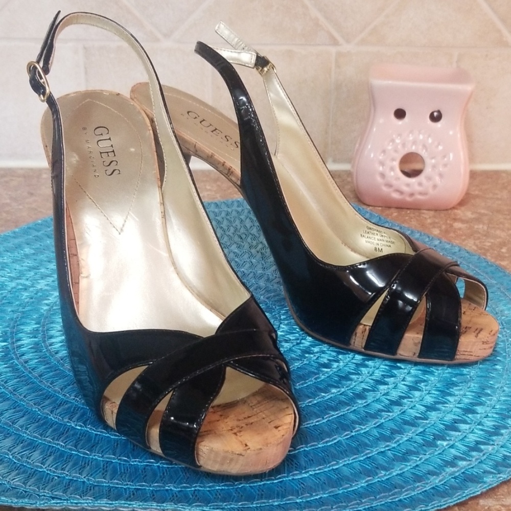 GUESS sexy Patent leather pumps